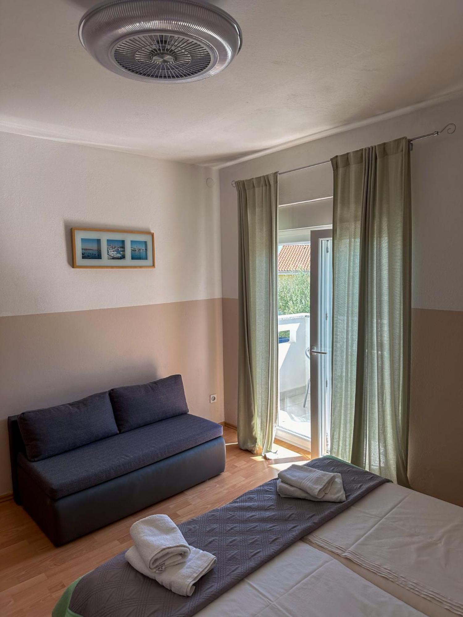 Apartments Barica Krk Town Exterior foto